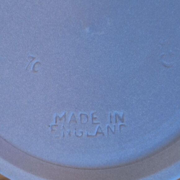 Vintage Wedgewood Two Pieces Posy Vase and Cigarette Holder Blue - Picture 8 of 13